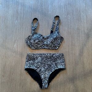 Athleta Swim Bathing Suit Underwire White Black Spot Top Small bottom 34B/C